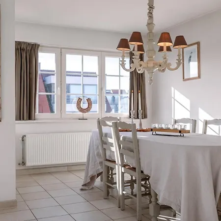 Charming Spacious Duplex Apt With Private Parking In